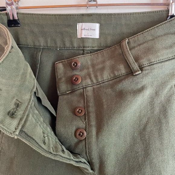 Aritzia Wilfred free modern utility cargo pants, dark olive, size 2. - Picture 4 of 6